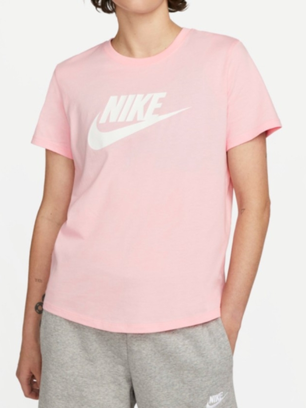 Nike Essentials Light Pink Short-Sleeve Tee Size M NWT MSRP $30